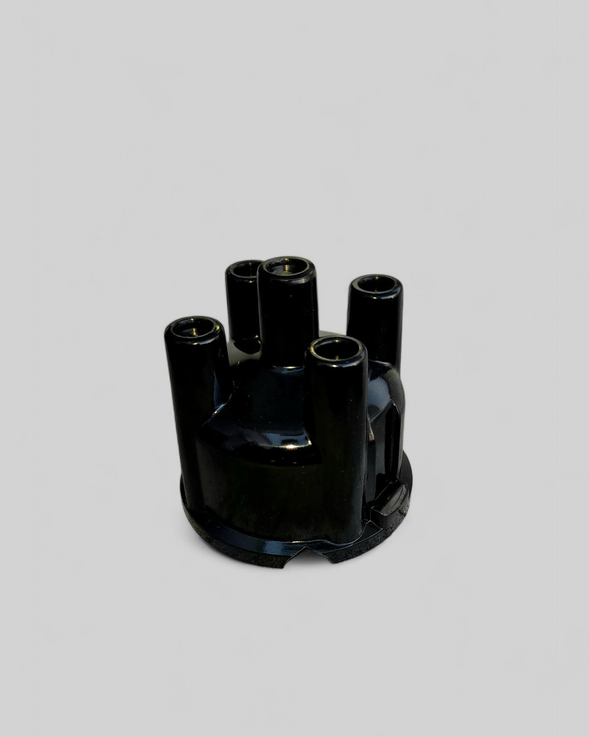 Verteilerkappe für 25/30 PS-Motore ab 10.52 bis 07.60 schwarz, Hersteeller Olimpic- Peter Ebeling Ersatzteile